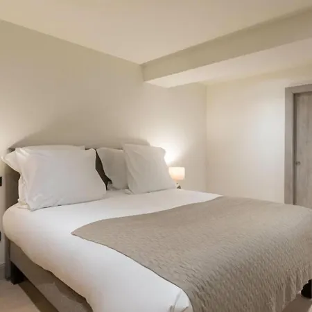 Contact Us At What App - 0041-798-079-427 To Book!! - 8 Bedrooms Chalet In 1850