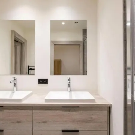 Contact Us At What App - 0041-798-079-427 To Book!! - 8 Bedrooms Chalet In 1850 Villa