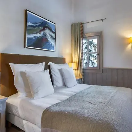Contact Us At What App - 0041-798-079-427 To Book!! - 8 Bedrooms Chalet In 1850 Villa Courchevel