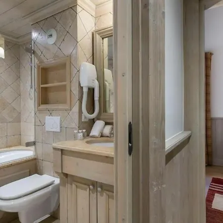 Contact Us At What App - 0041-798-079-427 To Book!! - 8 Bedrooms Chalet In 1850 *