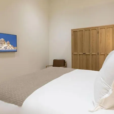 Contact Us At What App - 0041-798-079-427 To Book!! - 8 Bedrooms Chalet In 1850 * Courchevel